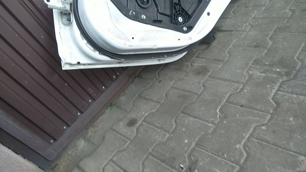 ) Hyundai i40 drzwi prawe tylne kombi NCW