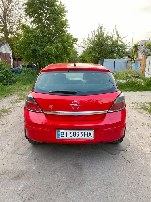 Опель Астра 1.6 газ 2012 рік