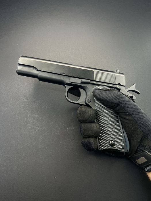 Топовий іграшковий пістолет Кольт 1911 з металу - модель Cyma ZM19