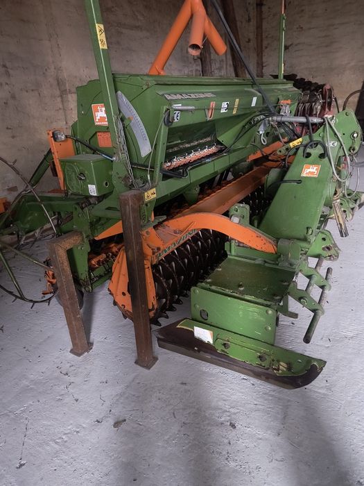 Siewnik Amazone AD302 talerzowy