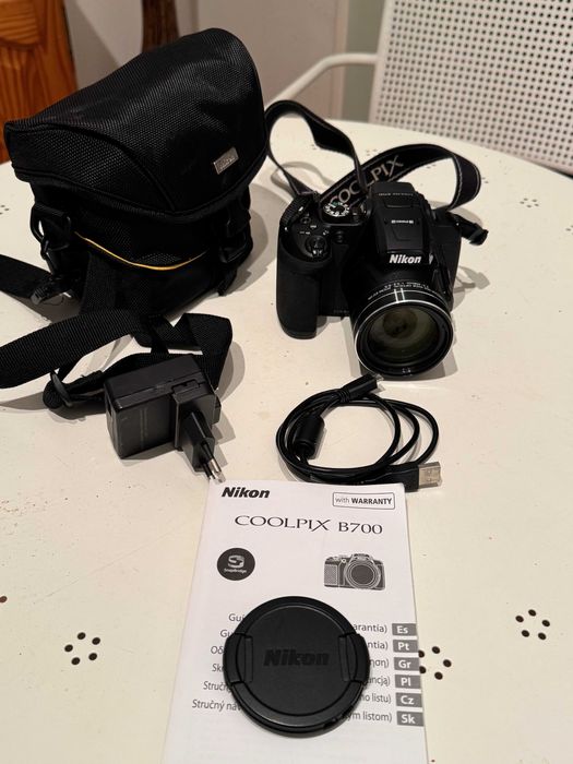 Nikon Coolpix B700 – Como Nova + Bolsa e Manual Originais