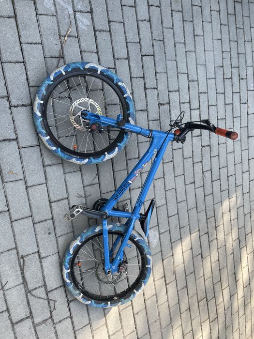Rower Inspired flow street trial bmx custom