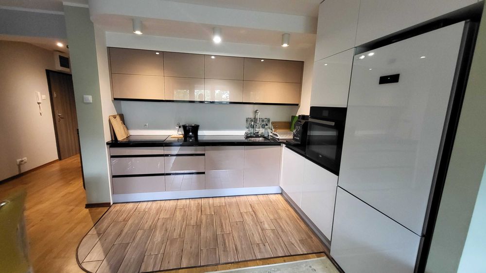 Mieszkanie 4 pokojowe na sprzedaż bezpośrednio