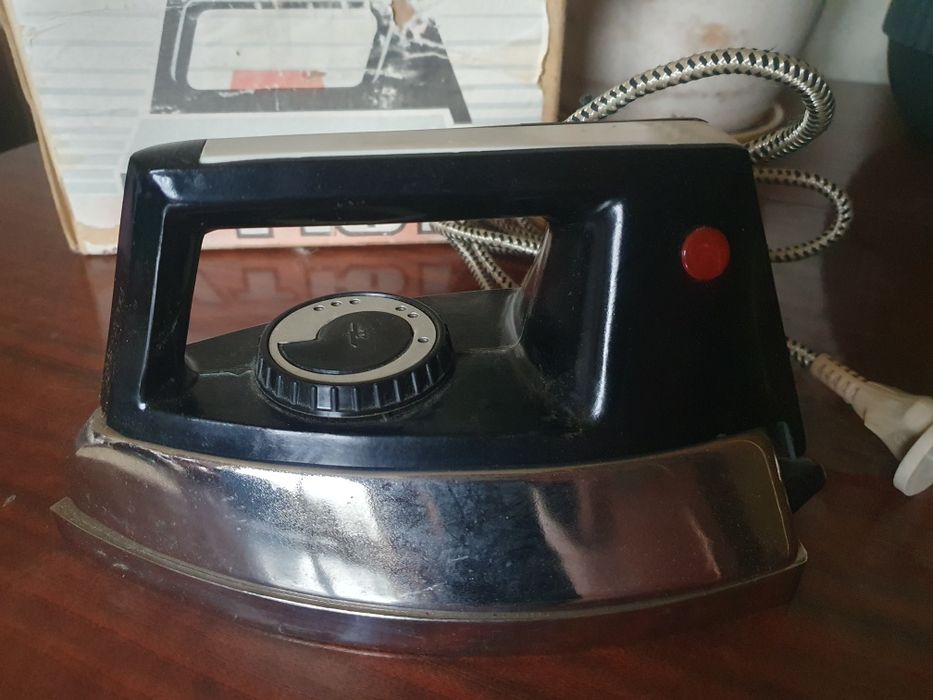 Продам радянську праску