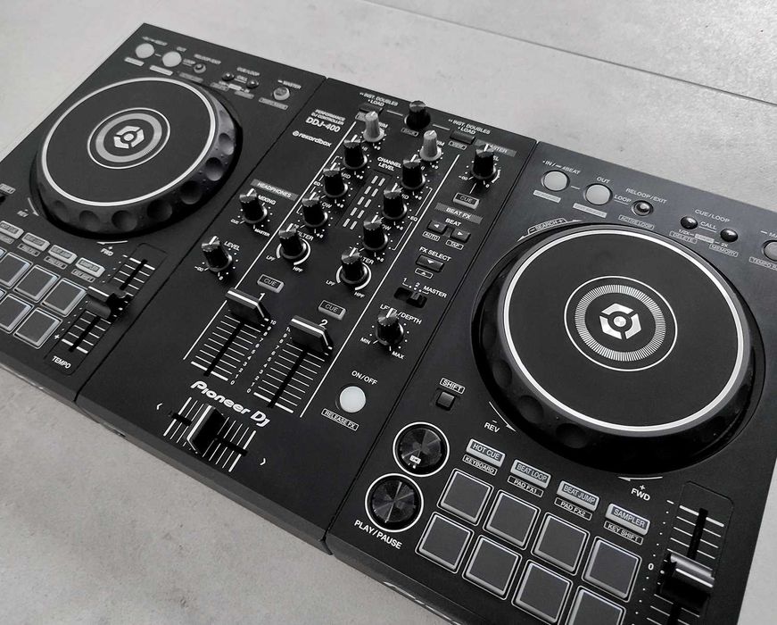RIF　Pioneer DJ DDJ-400 コントローラー DDJ-400 - 2-channel DJ controller for rekordbox dj (Black)
