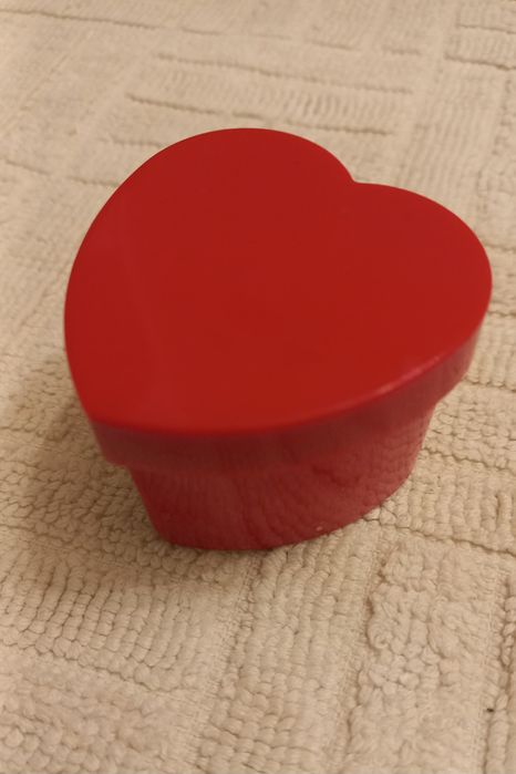 Pudełko na pierścionek szkatułka serce