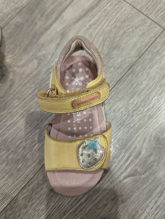 Босоніжки biomechanics 24