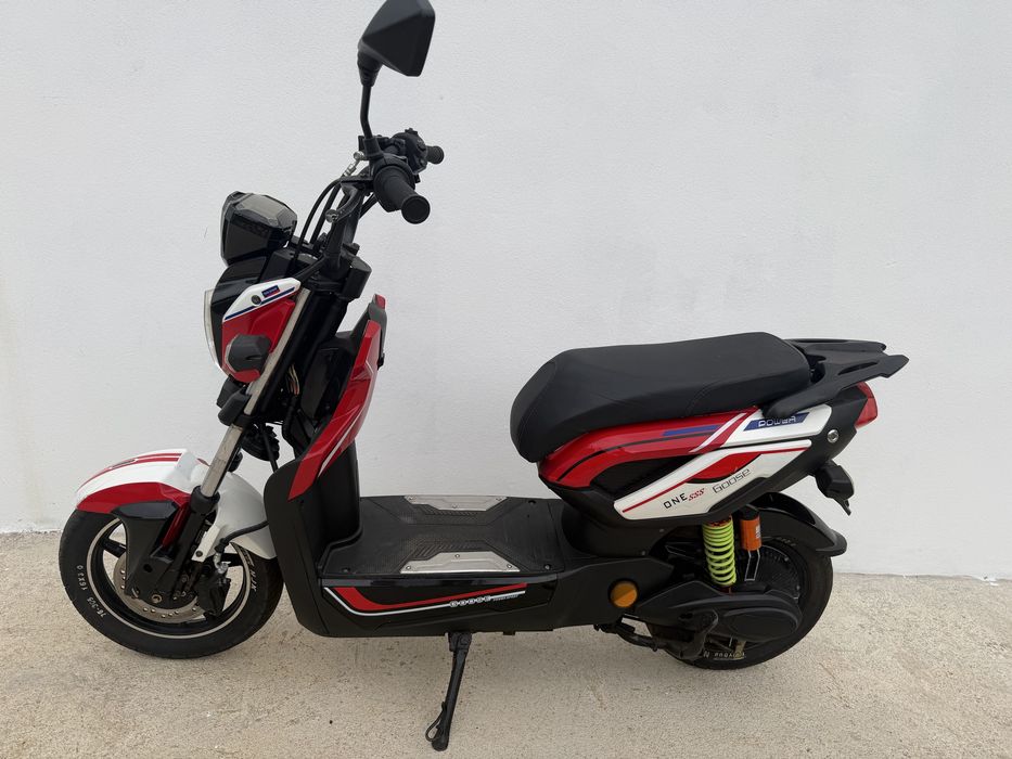 Demop scooter eletrica usada