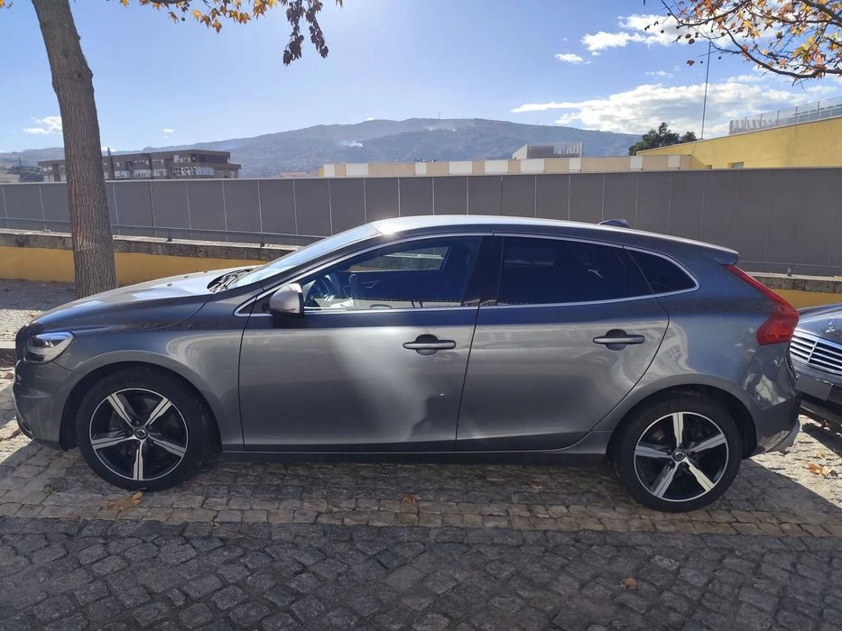 Volvo V40 D2 Geartronic RDesign
