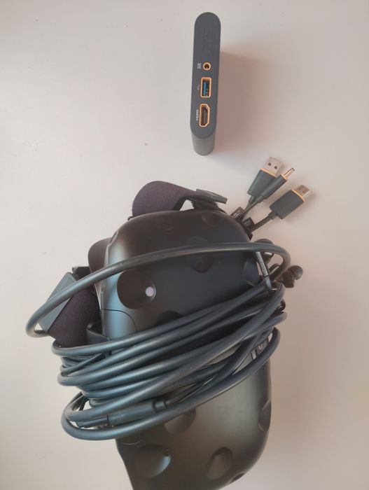 Full Kit HTC Vive 1-го поколения в отличном состоянии + Аксессуары