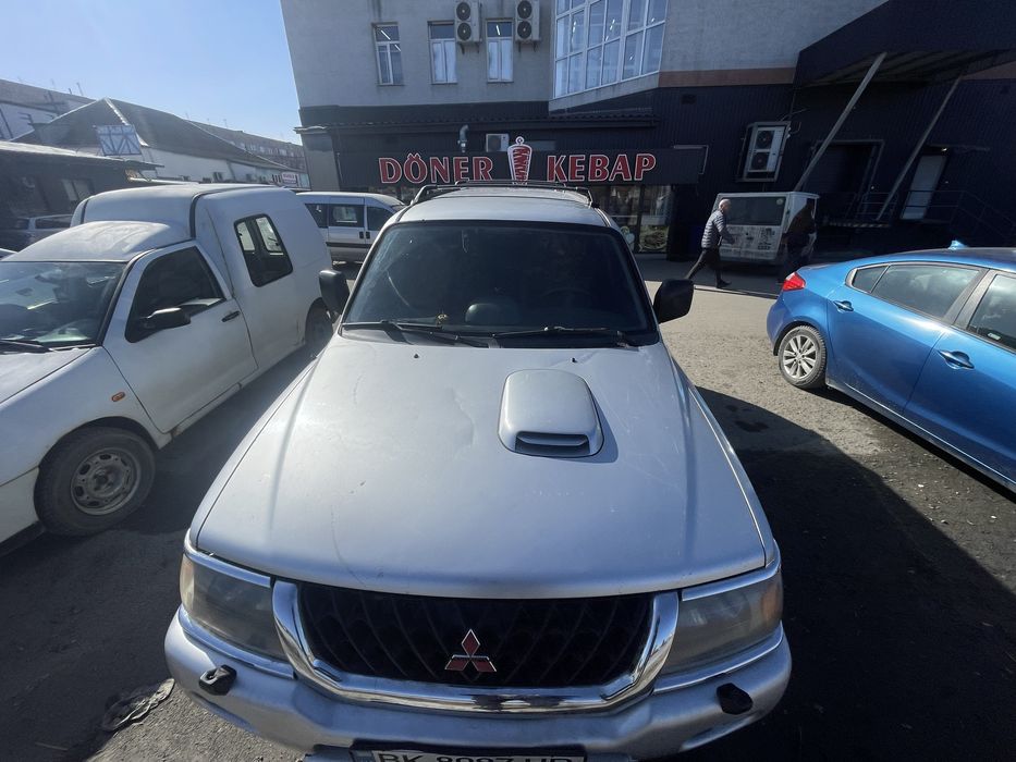 Mitsubishi pagero sport