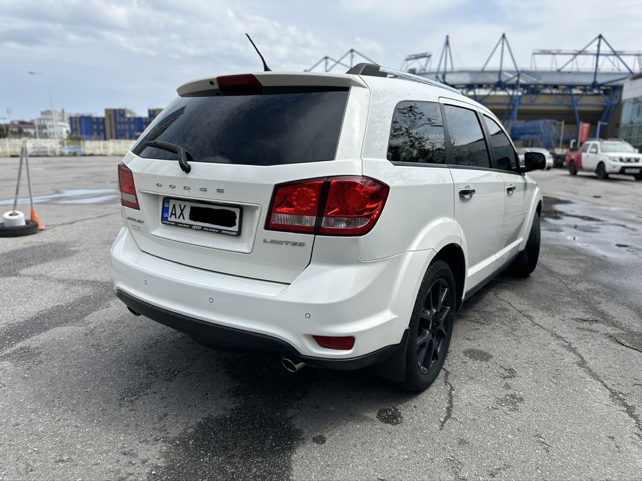 Продам DODGE JOURNEY