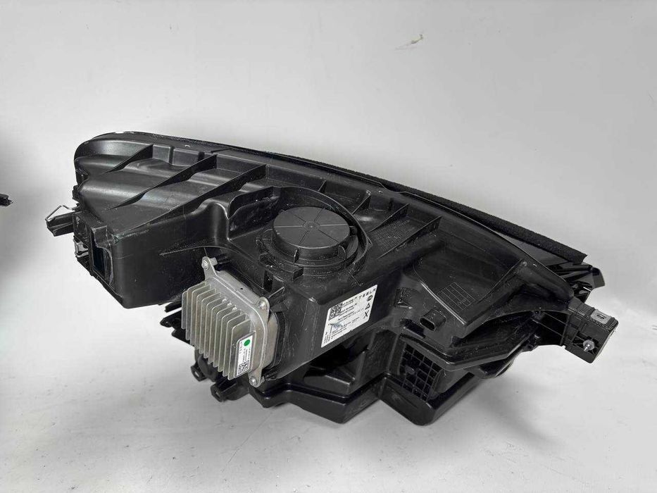 Фара передняя левая Tesla Model Y Juniper 2025+