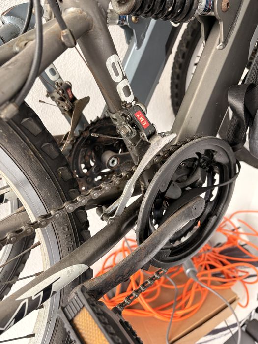 2 biclicletas para pecas|semifuncional