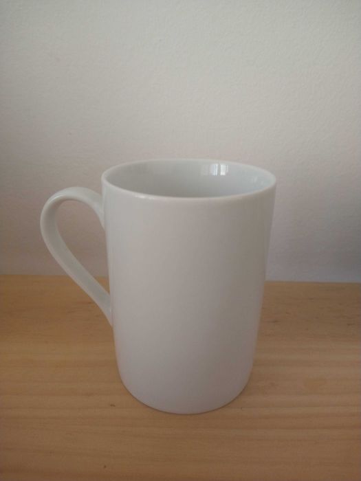 White mug. 2 units64862129257475122