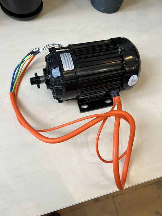 Електродвигун 1000W, 48V