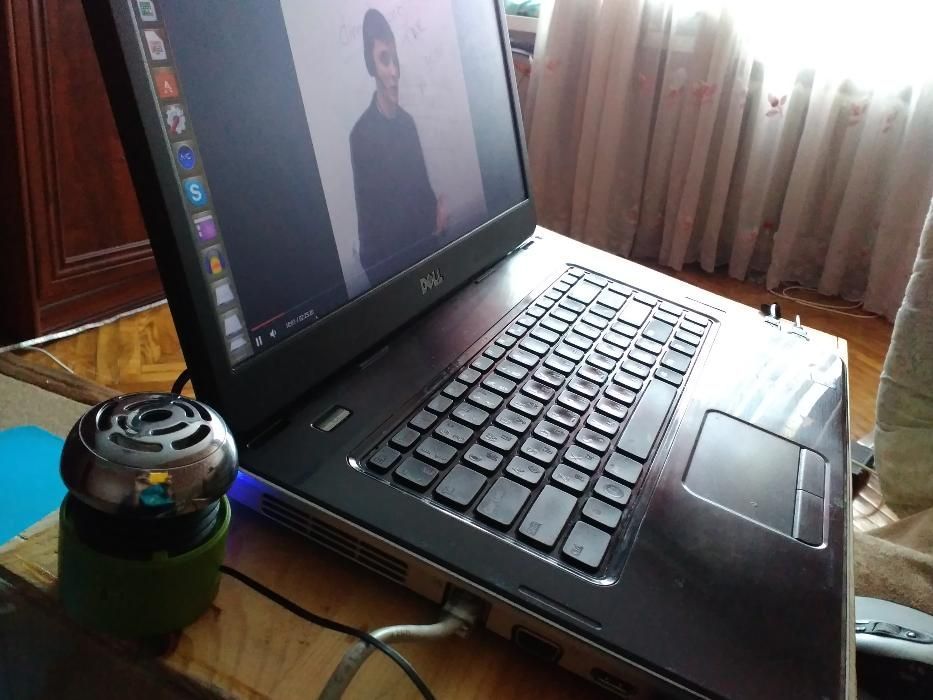 ноутбук премиум класса DELL востро 1540+ в отличном состоянии