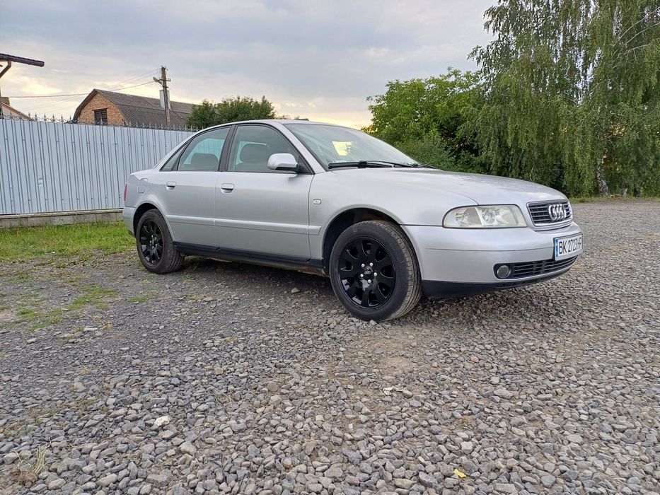 Audi a4 b5 2000р 1.6 газ бензин