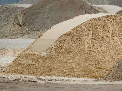 Річковий пісок,Пісок карєрниий