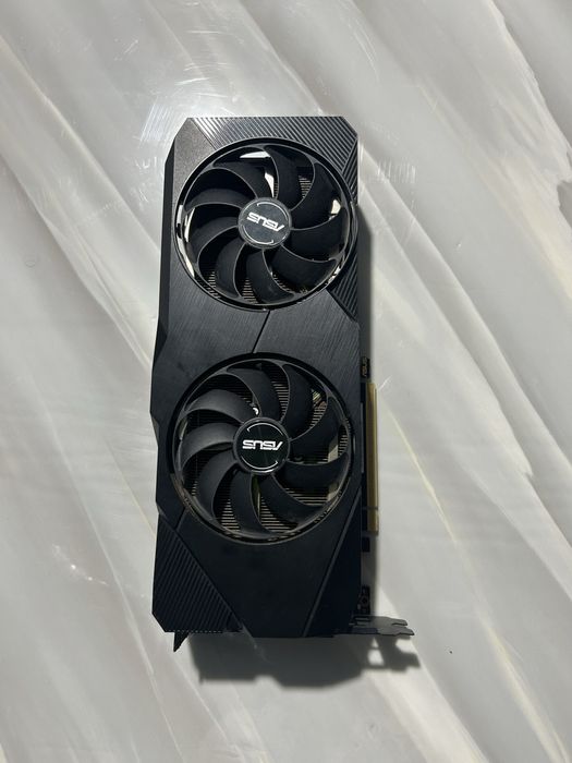 Видеокарта Asus Duall Evo! RTX 2080 8gb!