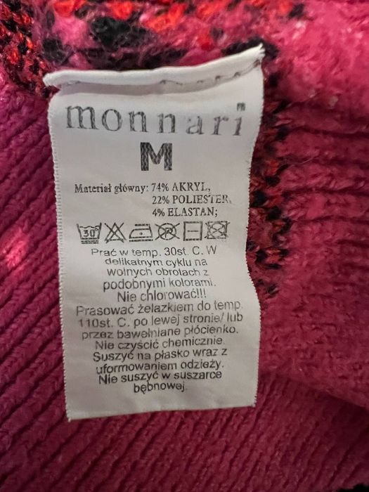 Stylowy sweter w kratę MONNARI