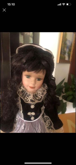 Boneca porcelana 33 cm altura