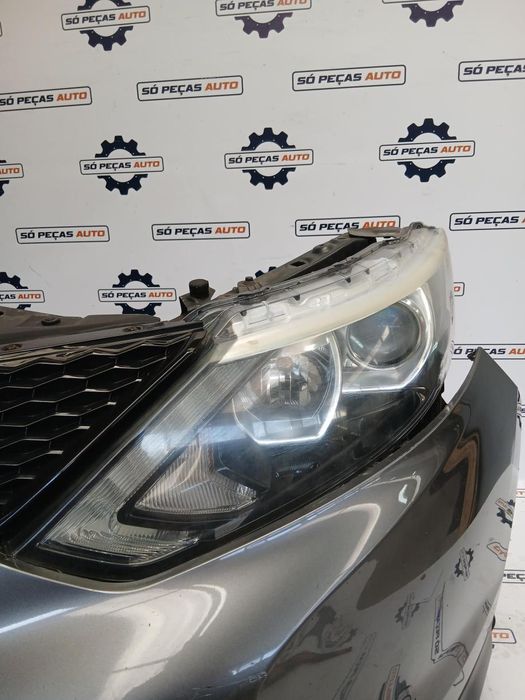 FAROL ESQUERDO CINZA ESCURO NISSAN QASHQAI J11 N-TEC 1.6 16V ANO: 2015