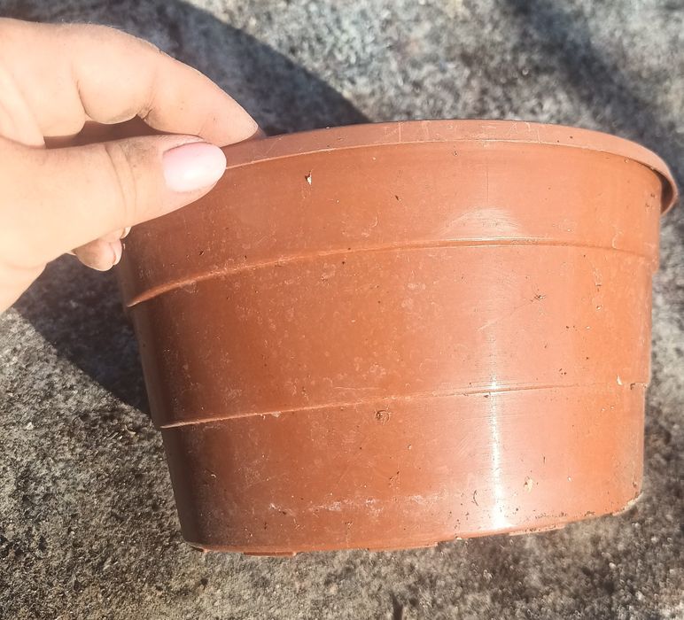 Doniczki średnica  21 cm chryzantemowe