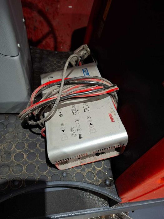 Zamiatarka HAKO Scrubmaster B140R.