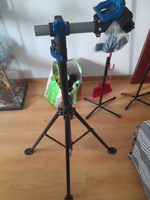 Suporte tripé de bicicleta