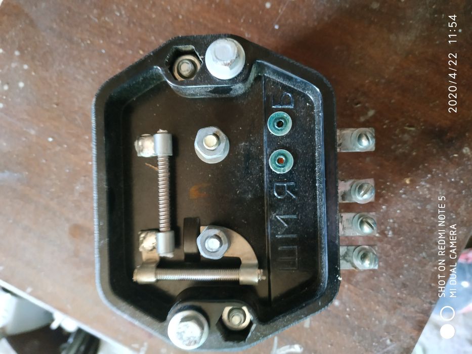 Вольтаж регулятор