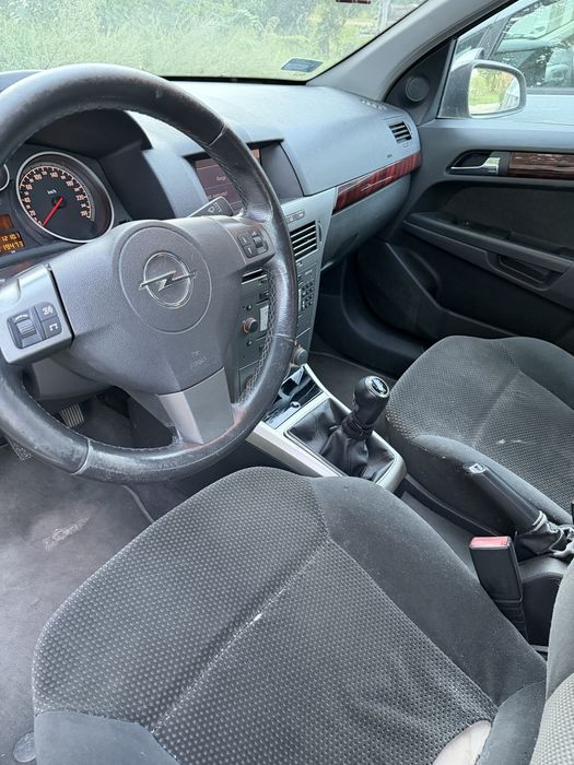 Opel Astra generacja H