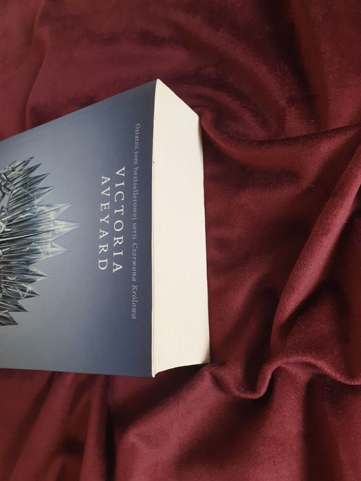 Wojenna burza .Victoria Aveyard