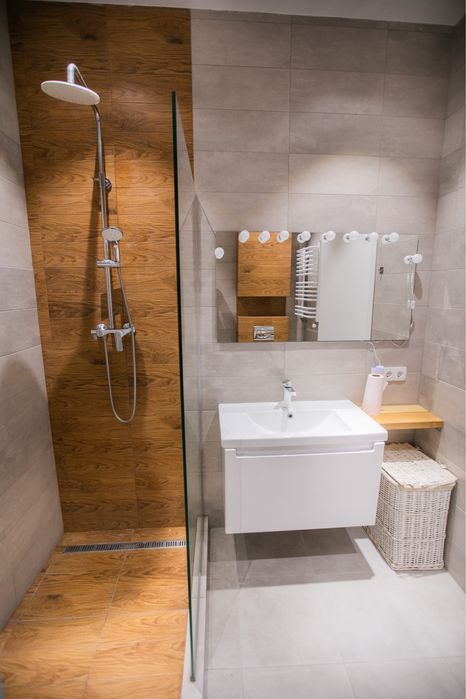 Подобово апартаменти в новобудові Авалон.