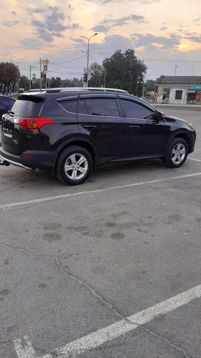 Toyota RAV4 — 2014 год, 2.2 дизель, полный привод