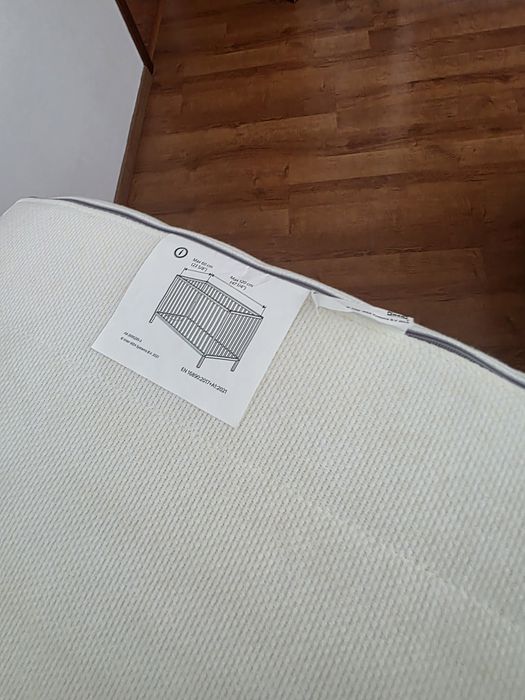 Berço Branco com colchão, edredão e protetor novos