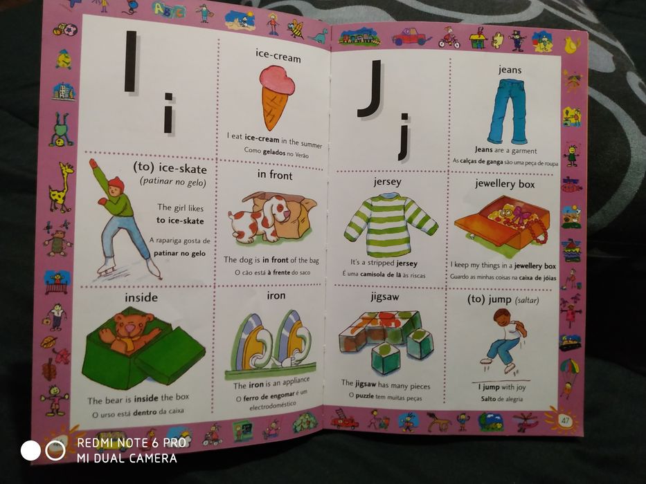 Livro infantil inglês/ português novo