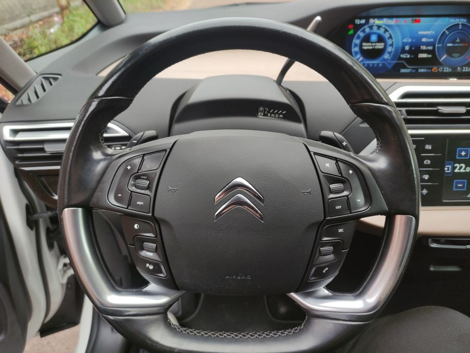 Автомобіль Сітроєн С4 гранд Пікассо
