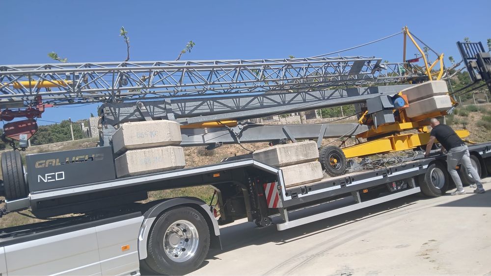 Grua hidraulica 20 metros como nova