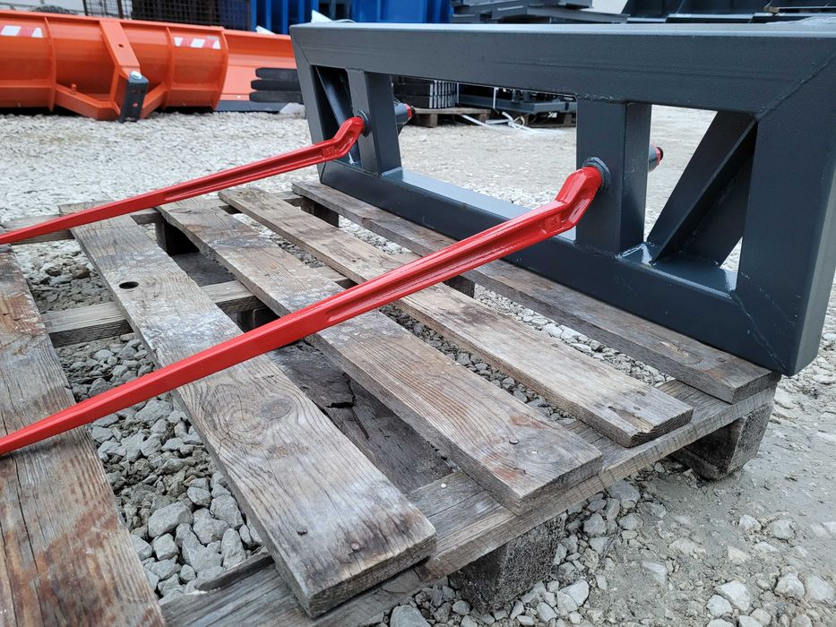 Chwytak do bel Kły do balotów bali słomy euro ramka-widły kute DOWÓZ