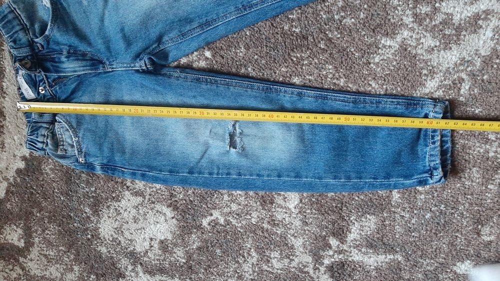 Джинси Zara 110р.