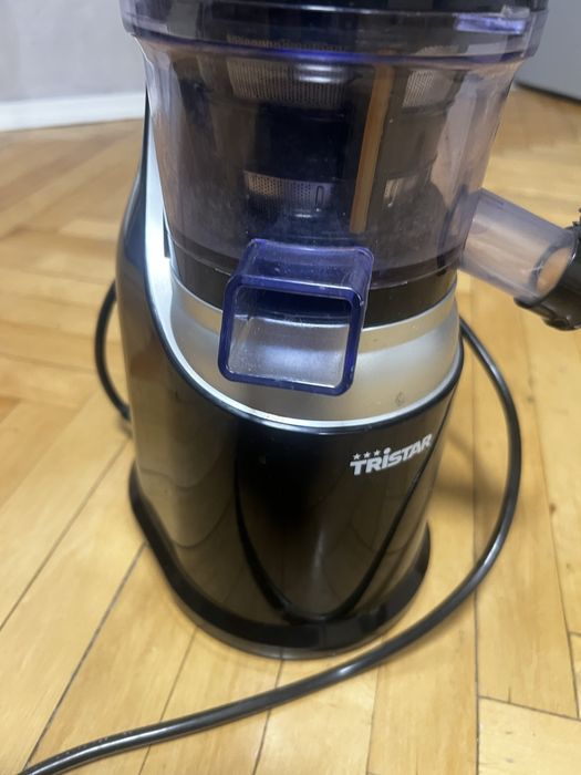 Соковыжималка tristar шнекова