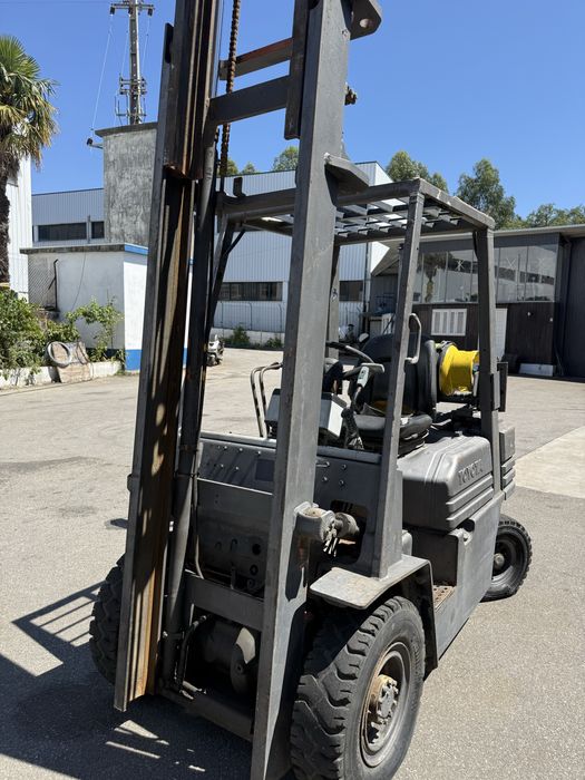 Empilhador toyota 1500 gas