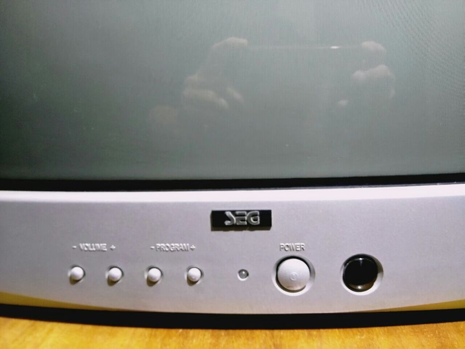 Продам телевизор