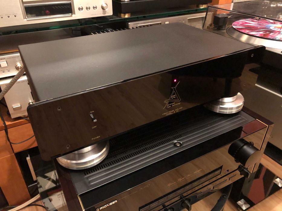 Wzmacniacz lampowy Advanced Tube Technologie  model b30 hybryda