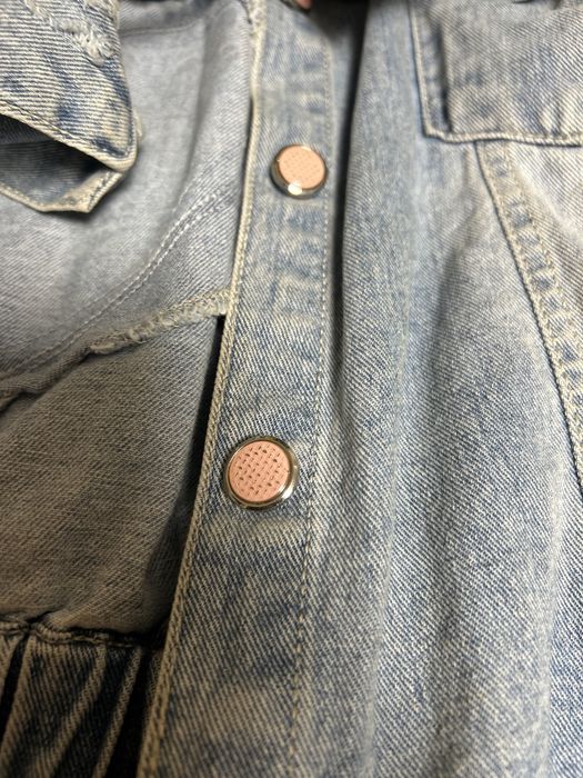 Джинсова куртка на дівчинку