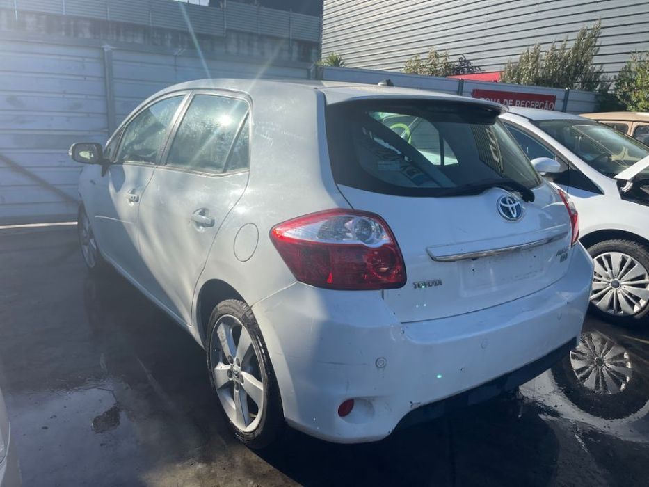 TOYOTA AURIS 1.8 HSD HYBRID DE 2011 PARA PEÇAS