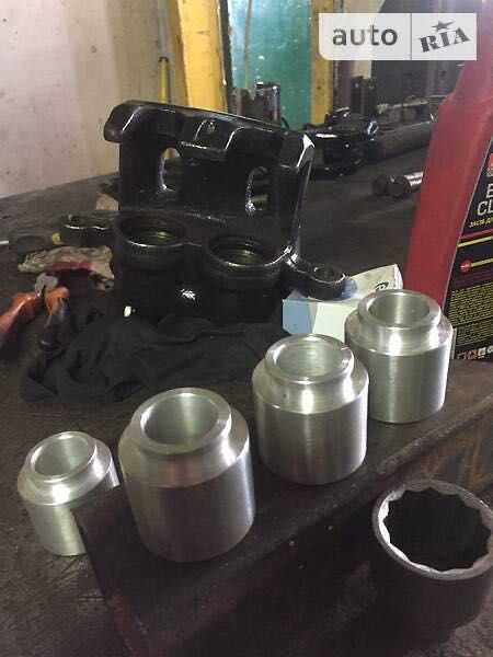 Мітсубісі Паджеро 2