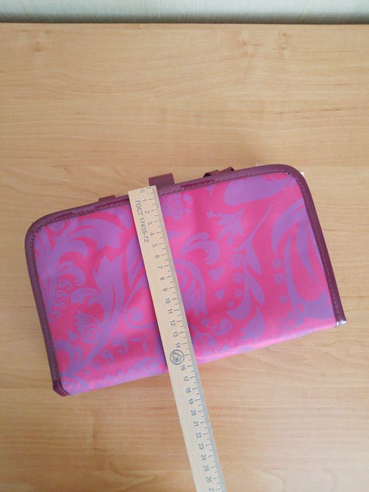 Косметичка дорожная