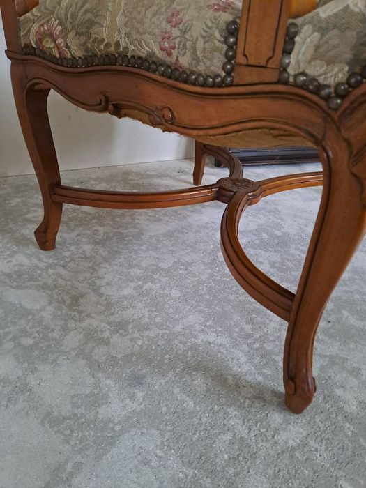 Fotel w stylu ludwikowskim stylowy fotel tron